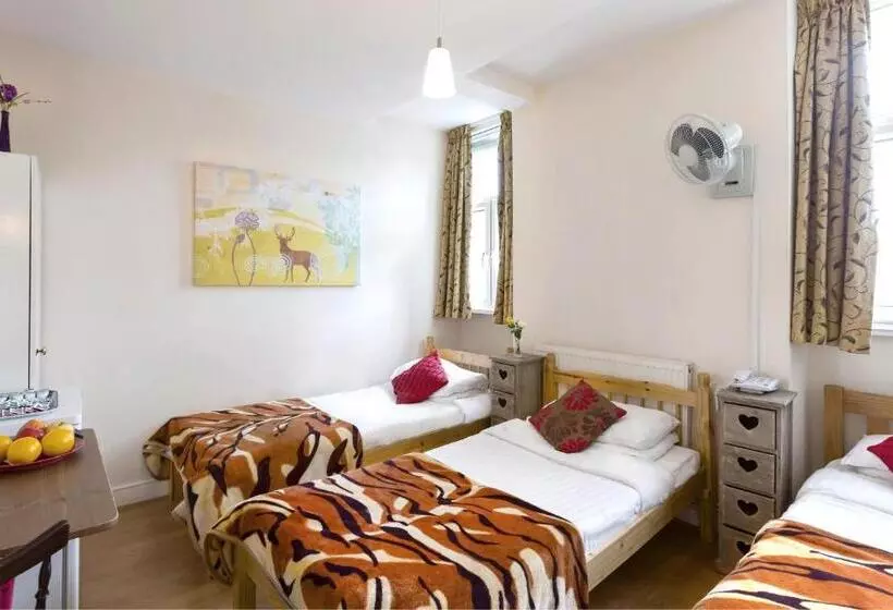 اتاق استاندارد سه نفره, City London
