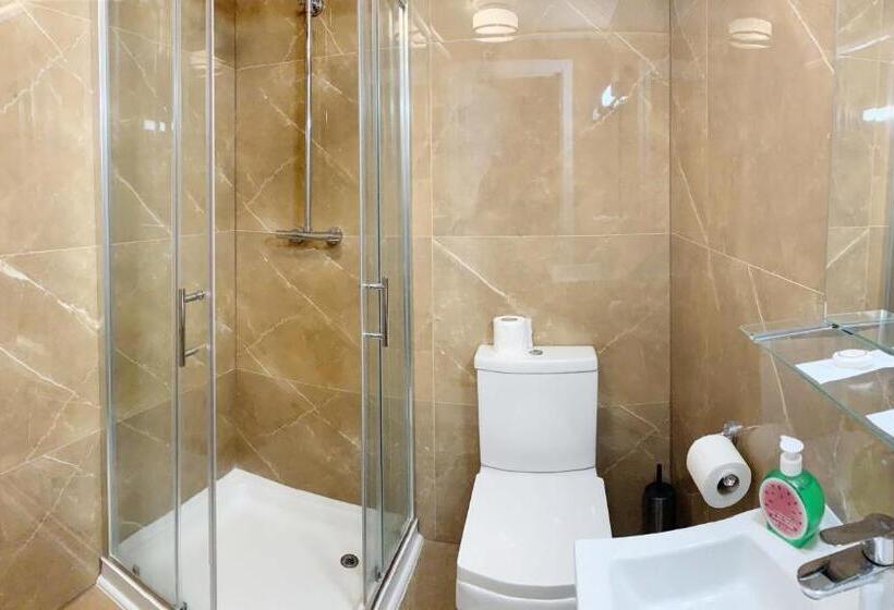 חדר משפחתי דלוקס, City London