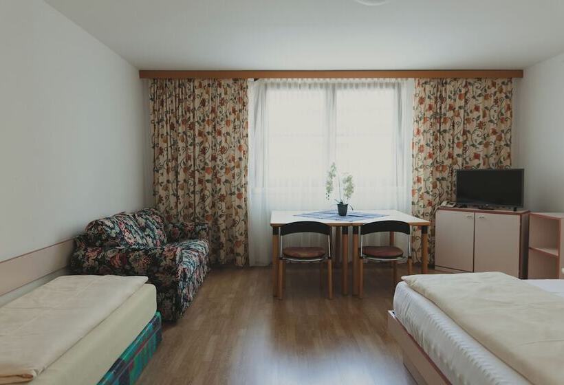 스탠다드 트리플 룸, Sommerhotel Karwendel