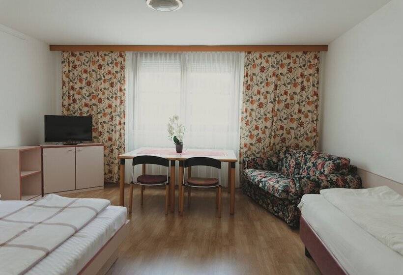 标准三人间, Sommerhotel Karwendel