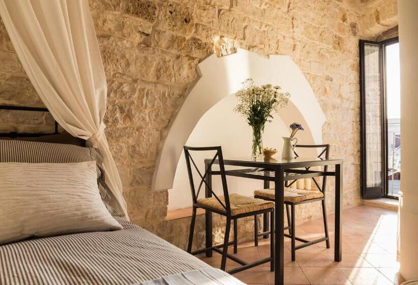 Номер Стандарт, La Torre Storica