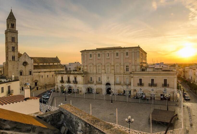 Номер Стандарт, La Torre Storica