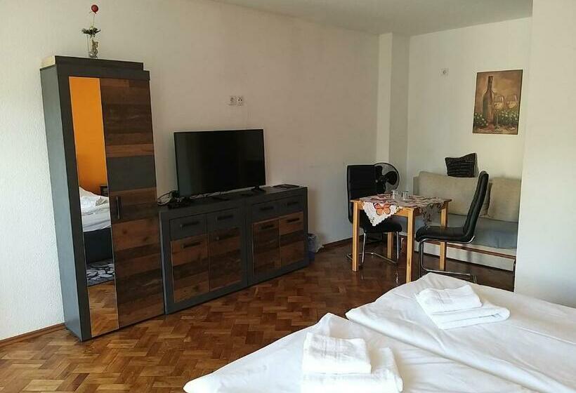 Номер Стандарт, Pension Schloßwache Zerbst