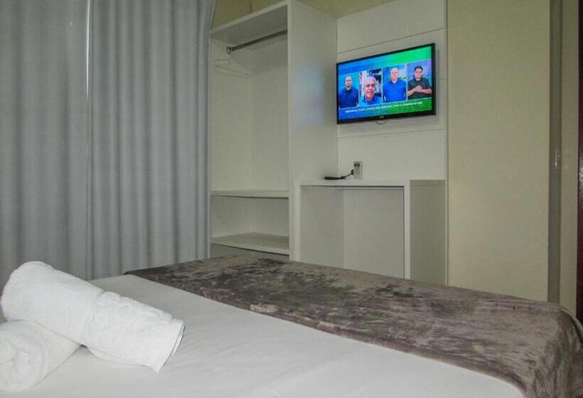 آپارتمان 2 خوابه, Hospedagem Do Peduca