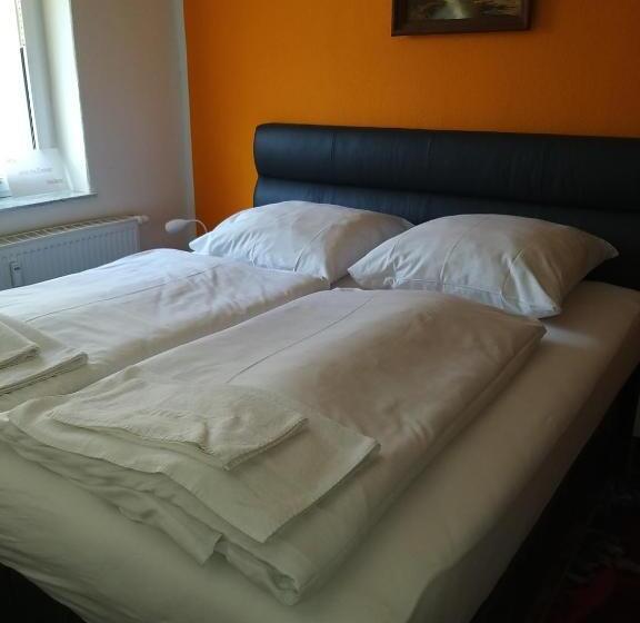 Номер Стандарт, Pension Schloßwache Zerbst