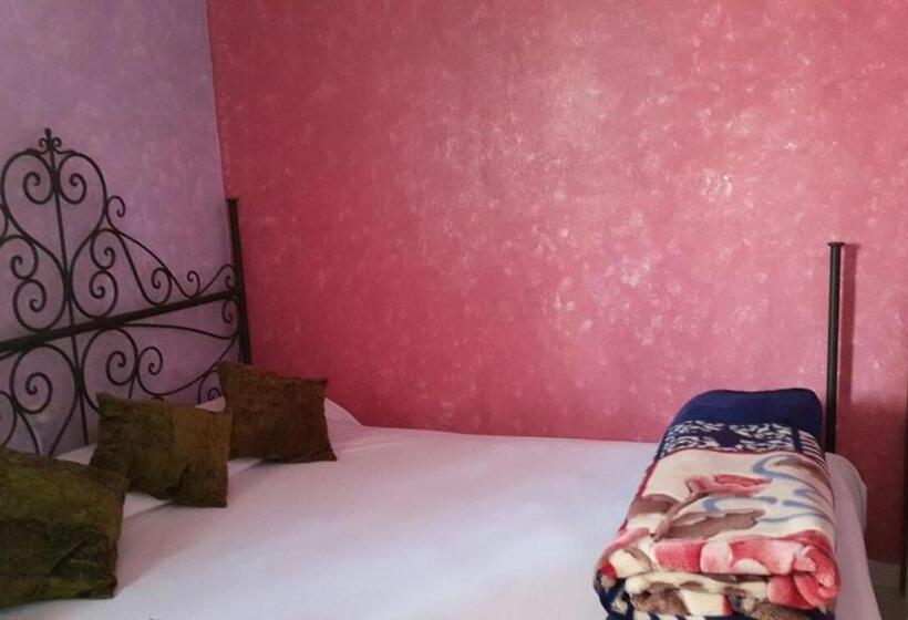 اتاق استاندارد یک نفره, Kasabah Senhaji