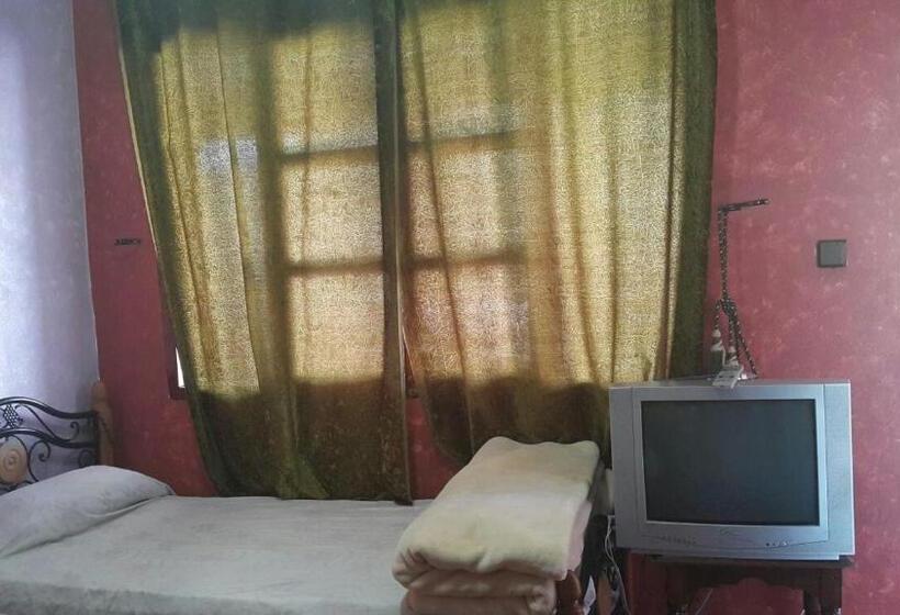 اتاق استاندارد یک نفره, Kasabah Senhaji