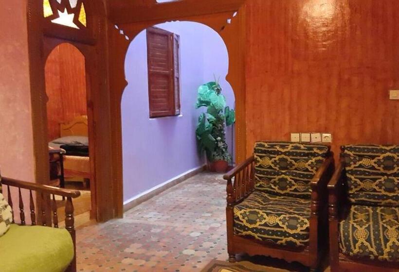 اتاق استاندارد سه نفره, Kasabah Senhaji