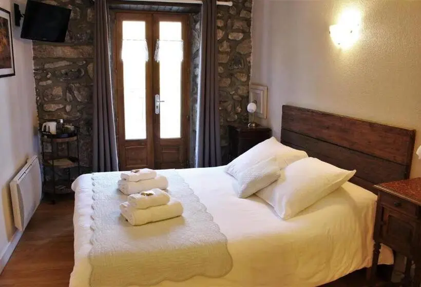 バルコニー付きデラックスルーム, L Auberge De Montpezat