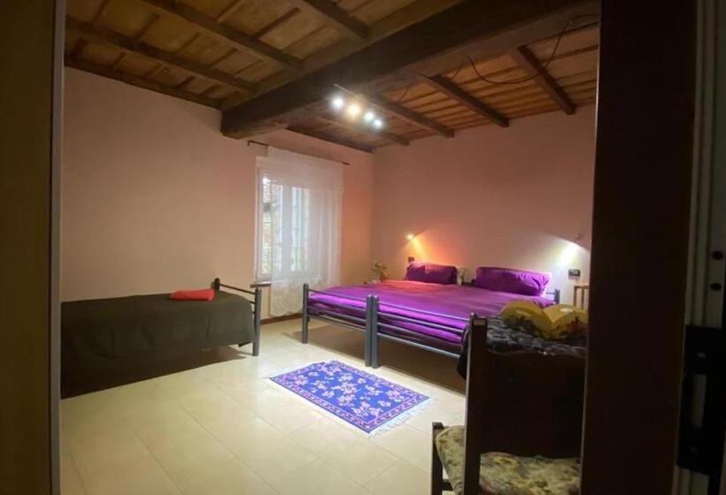غرفة عائلية مطلّة علي الحديقة, Antica Cascina B&b