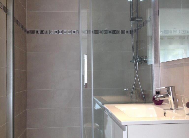 四人标准间, Bastide De L Ovalie