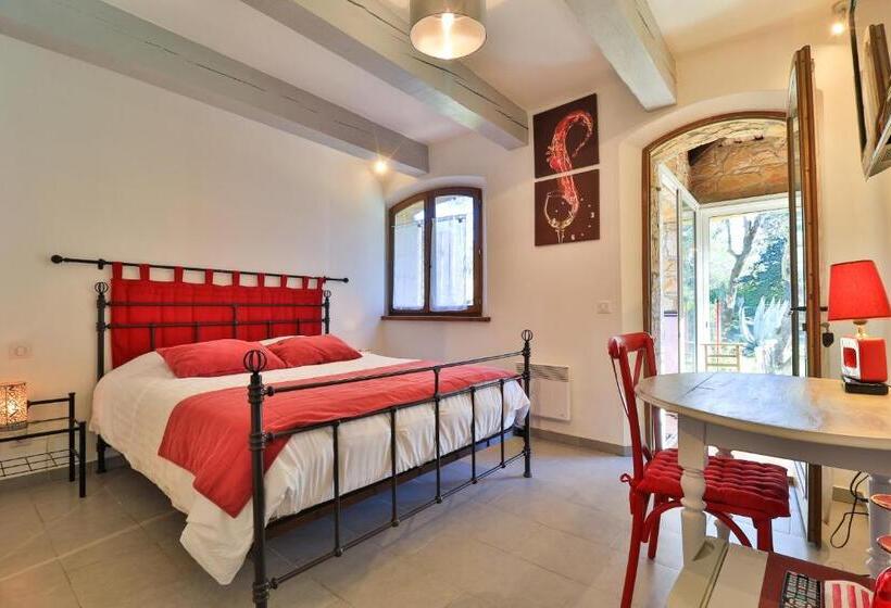 Номер Стандарт с Террасой, Bastide De L Ovalie