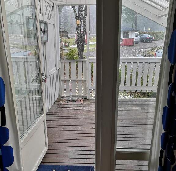 Номер Стандарт Вид на Сад, Hostel Mansikka