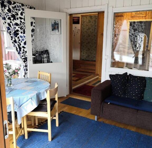 Семейное Студио, Hostel Mansikka