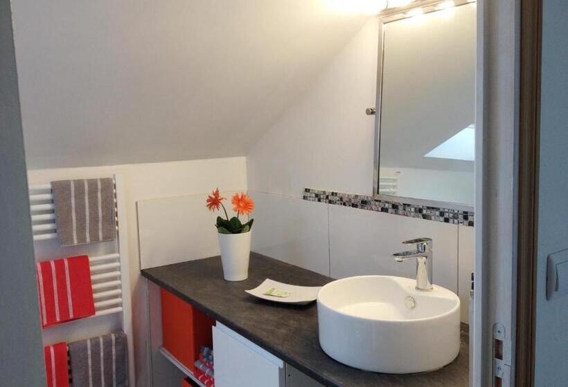 جناح سوبيريور, La Vigie