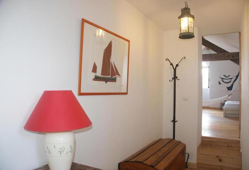 جناح سوبيريور, La Vigie