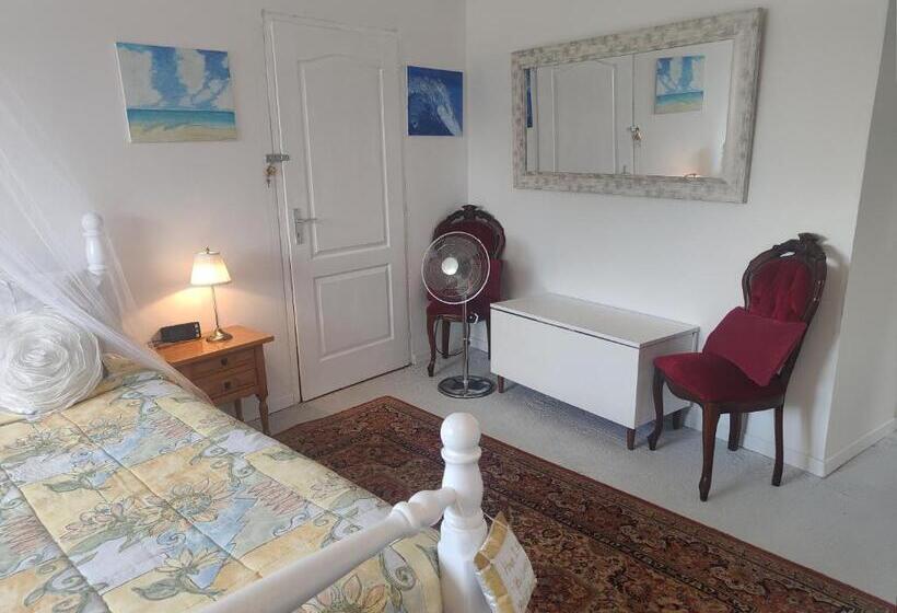 침실 1개 주택, Wisteria House