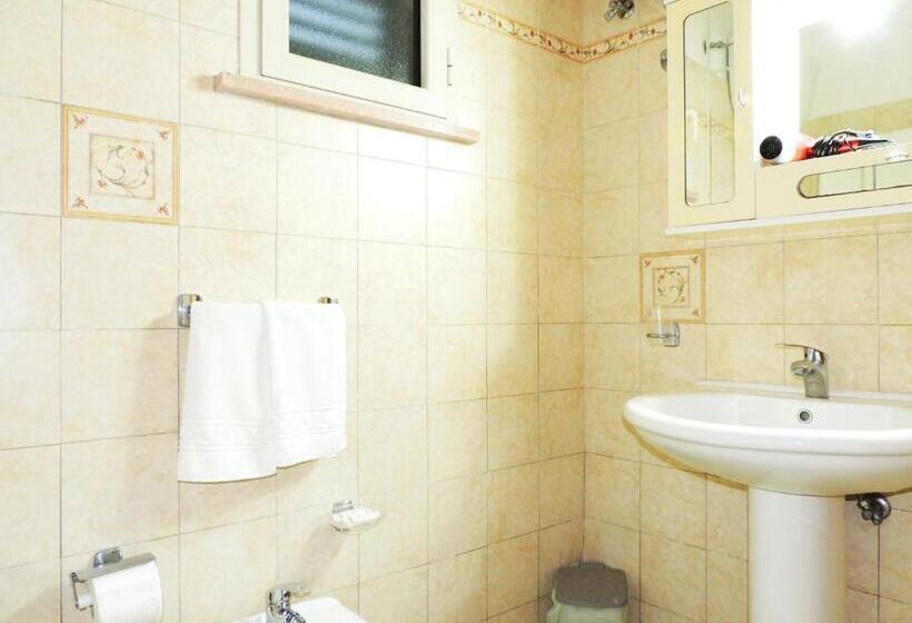 스탠다드 트리플 룸, Porto Badisco