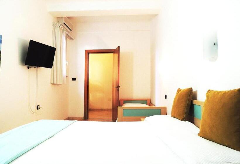 스탠다드 트리플 룸, Porto Badisco