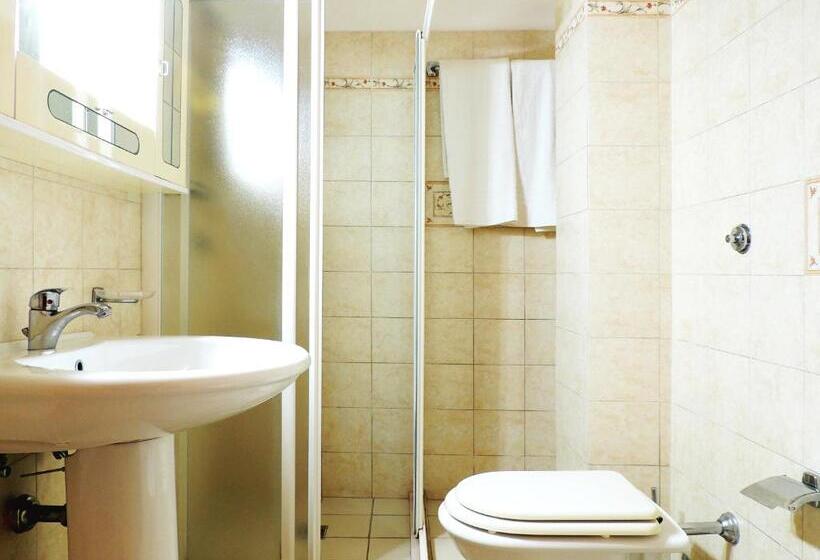 스탠다드 트리플 룸, Porto Badisco