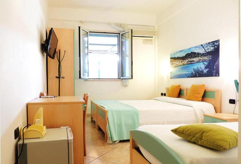 4인용 스탠다드 룸, Porto Badisco