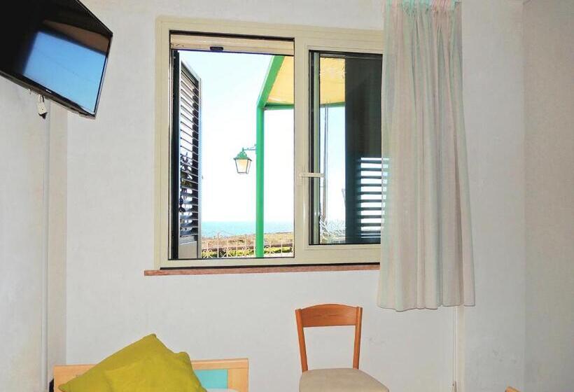 스탠다드 룸 킹사이즈 침대, Porto Badisco