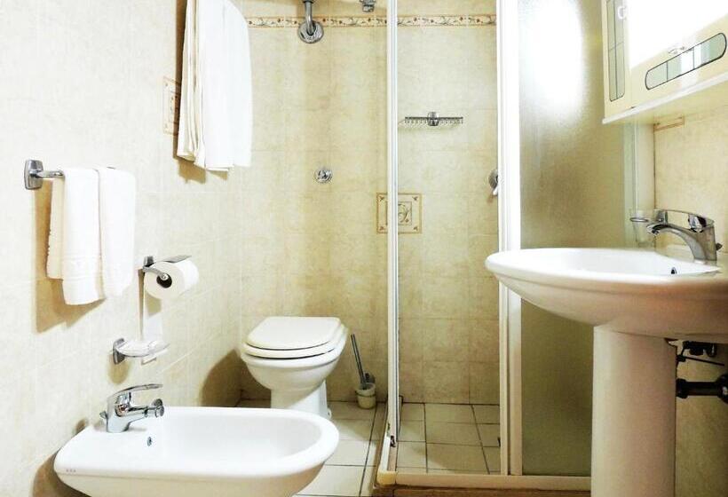 스탠다드 룸 킹사이즈 침대, Porto Badisco