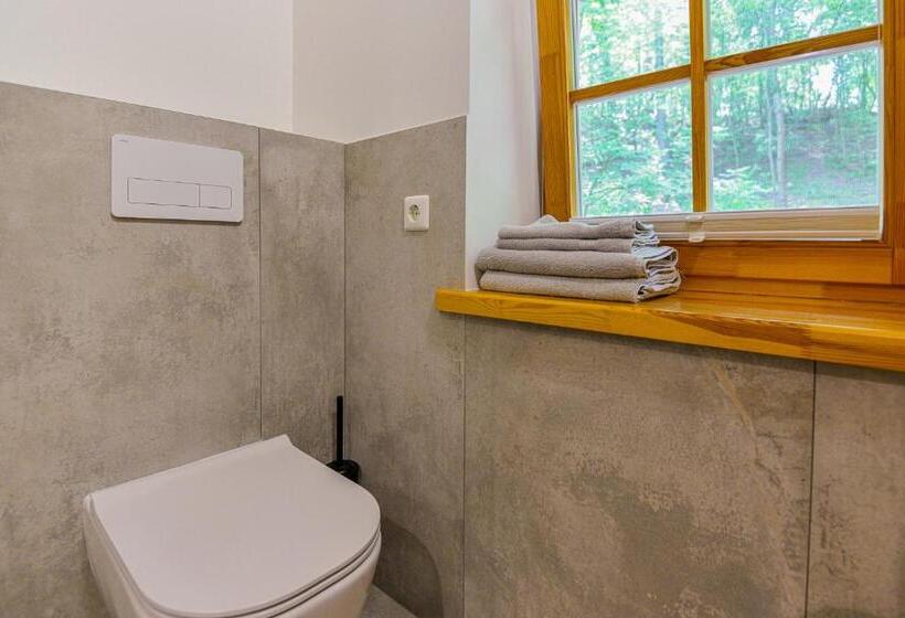 استودیوی استاندارد, Apartamentai Geliu Vila