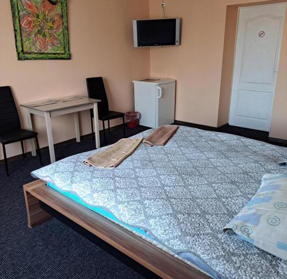 اتاق سوپریور, The Bunker Hostel