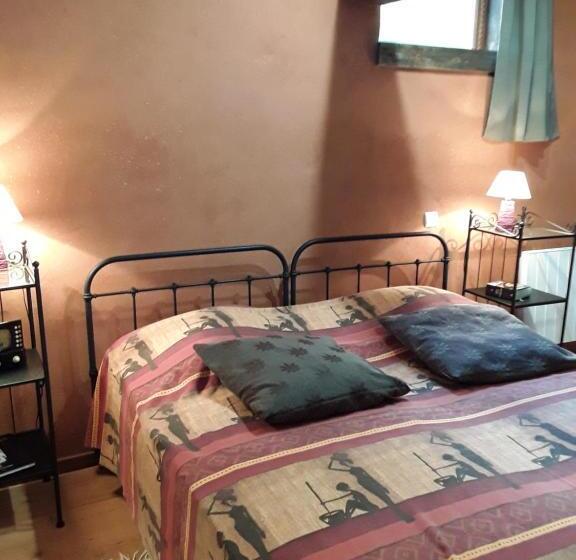 חדר סטנדרט, La Parenthèse