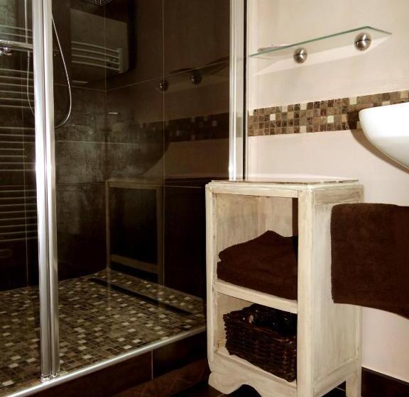 غرفة قياسية مطلّة علي الحديقة, Le Chemin D Ulphe