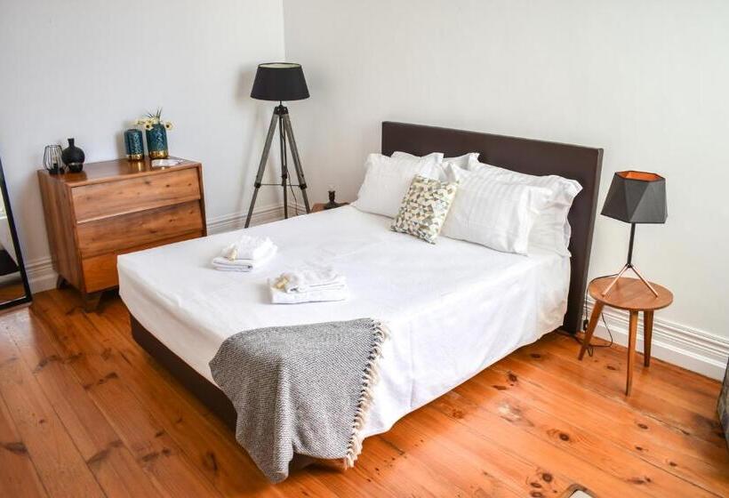 غرفة قياسية, A Casa Da Cascata