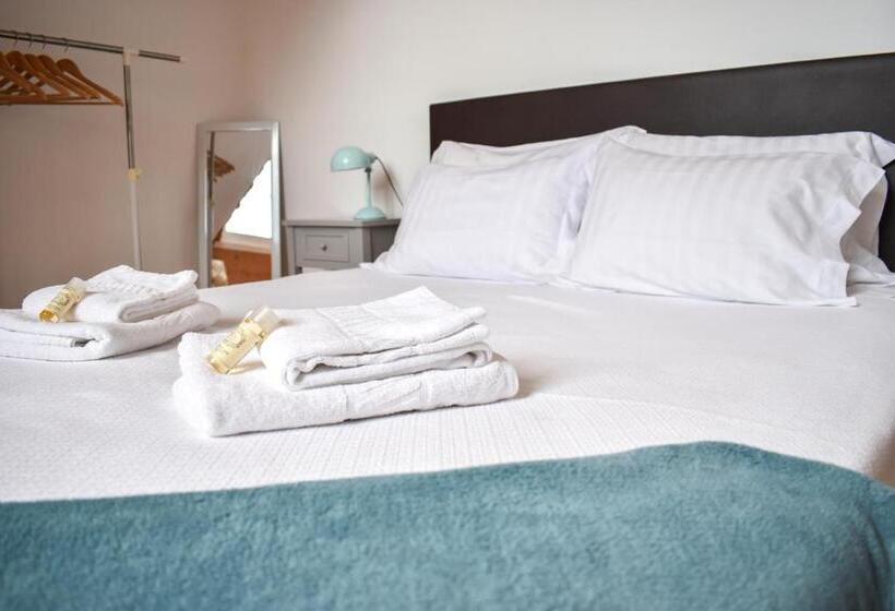 غرفة قياسية حمام مشترك, A Casa Da Cascata