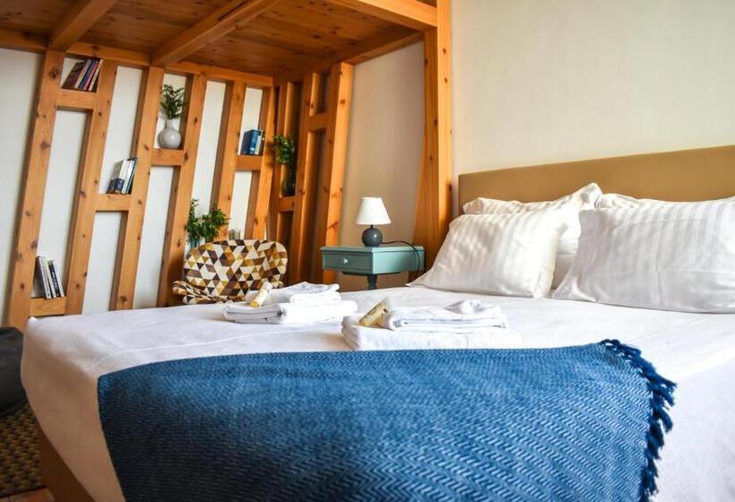 غرفة عائلية, A Casa Da Cascata