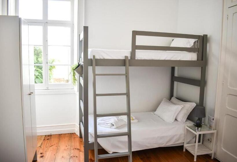 غرفة قياسية ثلاثية حمام مشترك, A Casa Da Cascata