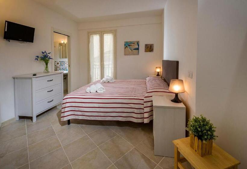 标准间, Affittacamere Amunì