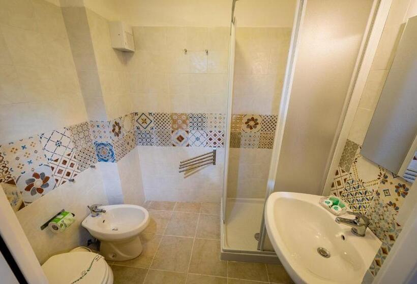 标准间带阳台, Affittacamere Amunì