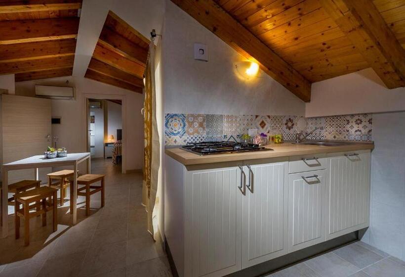 带1个卧室的公寓, Affittacamere Amunì