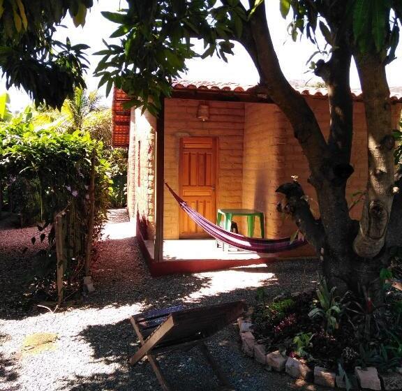 חדר לארבעה סטנדרטי עם נוף לגינה, Chalés Savi