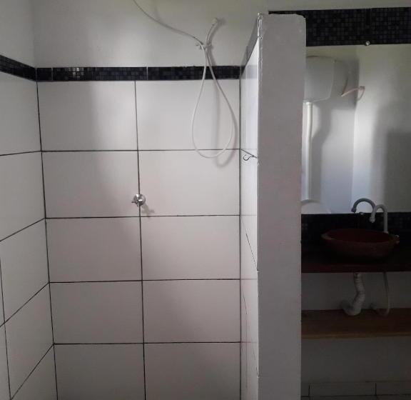 חדר לארבעה סטנדרטי עם נוף לגינה, Chalés Savi