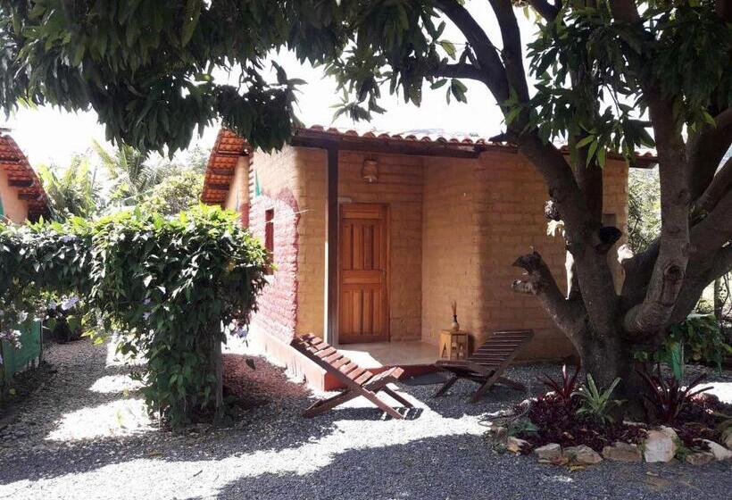 חדר לארבעה סטנדרטי עם נוף לגינה, Chalés Savi