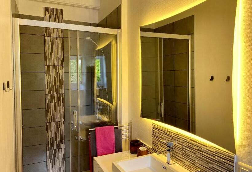 プールビュースタンダードルーム, Domaine D Aromm