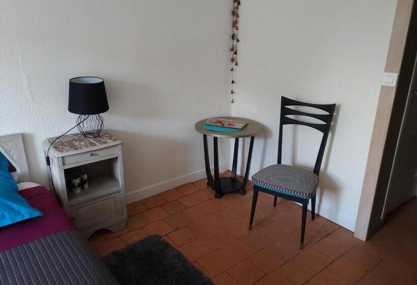 スタンダードルーム, Domaine D Aromm