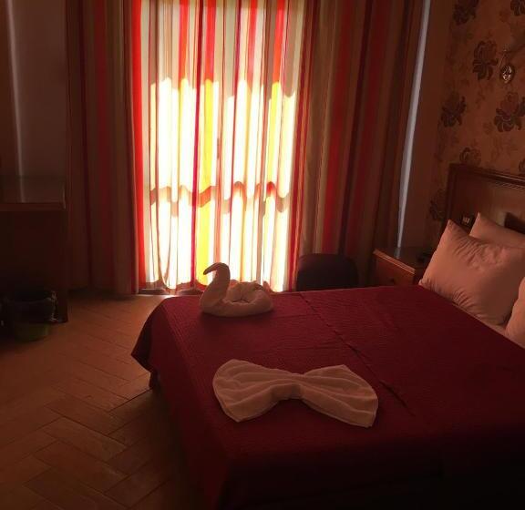 اتاق لوکس با تخت بزرگ, Abeer Hotel Alexandria