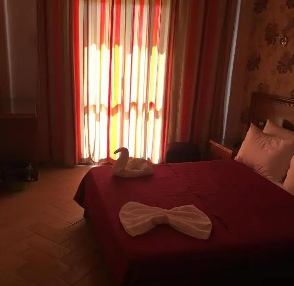 اتاق لوکس با تخت بزرگ, Abeer Hotel Alexandria