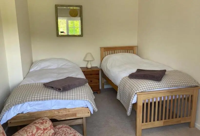 Suite 2 Camere da Letto, Meadowland Farm