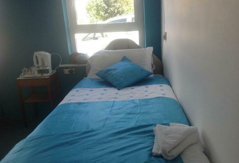 غرفة قياسية فردية, Divine Mercy B&b