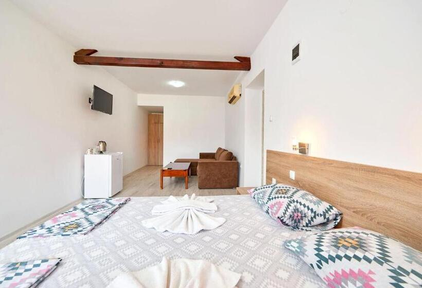 חדר סטנדרט, Koral