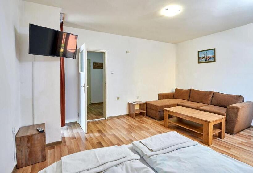 חדר סטנדרט, Koral