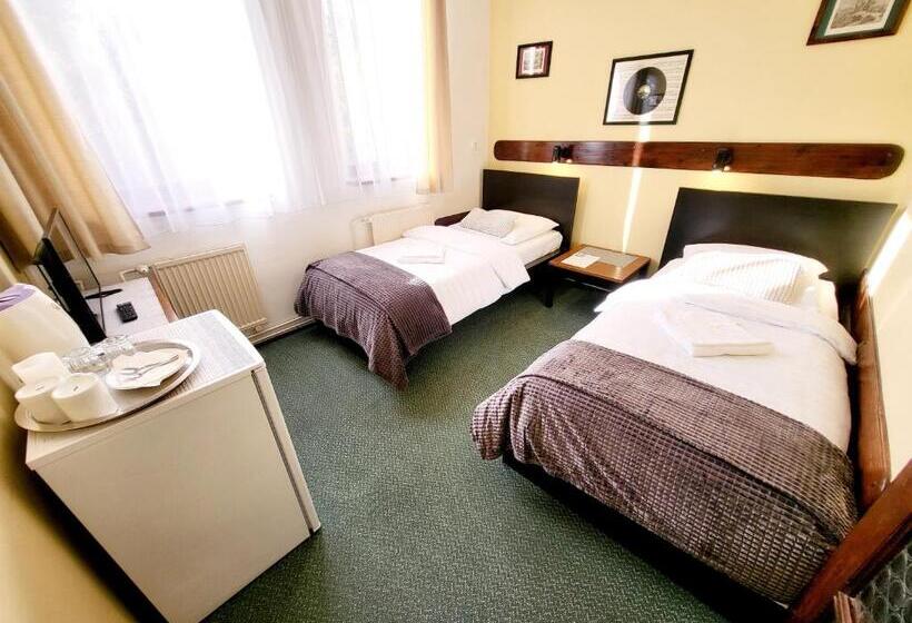 سوئیت 2 خوابه, Penzion Bazalka